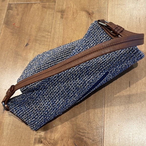 ♻️The Sak Sequoia Crochet Hobo Bag LIKE NEW - Picture 9 of 10